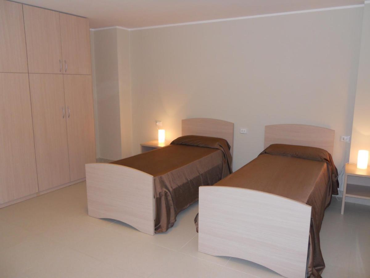 Cerrano Park Resort Pineto Rum bild